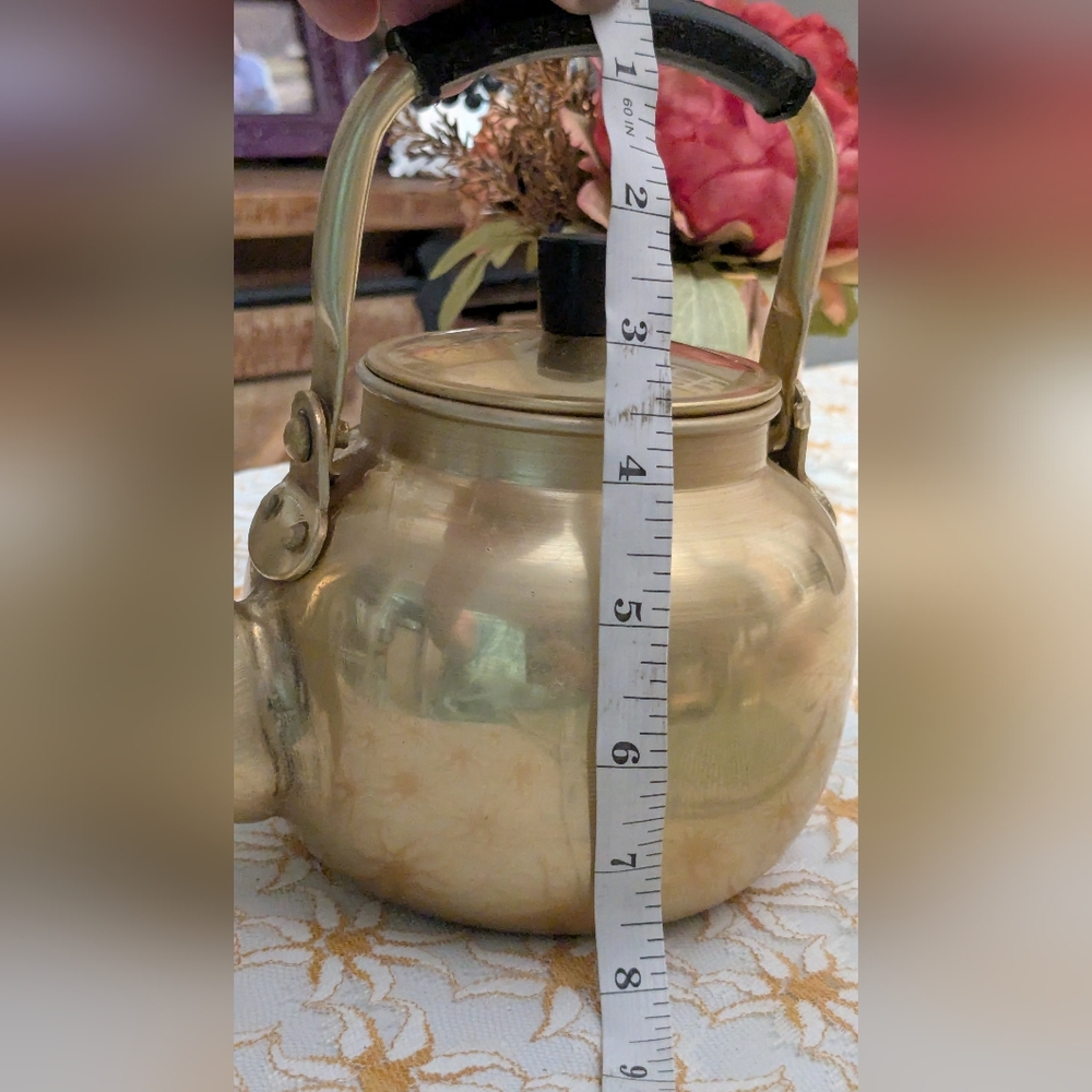 Gold Toned Aluminum Tea Kettle with Lid Black Handle  Farmhouse Cottagcore - Picture 2 of 10